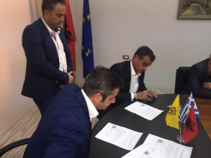 Διμερής συνάντηση στην Κορυτσά και υπογραφή πρωτοκόλλου συνεργασίας μεταξύ Περιφερειών Δυτικής Μακεδονίας και Κορυτσάς