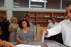 Το εκλογικό του δικαίωμα άσκησε ο Περιφερειάρχης Δυτικής Μακεδονίας Θεόδωρος Καρυπίδης
