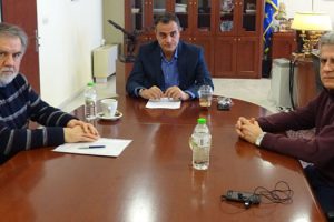 «Σε αυτή τη δύσκολη συγκυρία είναι απαραίτητο να ενώσουμε δυνάμεις και να συνδράμουμε όλοι στην κατεύθυνση της ευρείας συναίνεσης» δήλωσε ο Περιφερειάρχης μετά τη συνάντησή του με τους επικεφαλής των παρατάξεων του δήμου Σερβίων-Βελβεντού