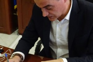 Το σύμφωνο συνεργασίας για το Γεωπάρκο Γρεβενών – Κοζάνης υπέγραψε ο Περιφερειάρχης Δυτικής Μακεδονίας Θεόδωρος Καρυπίδης