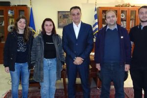 Η ομάδα ρομποτικής του Τμήματος Μηχανικών Πληροφορικής και Τηλεπικοινωνιών του Πανεπιστημίου Δυτικής Μακεδονίας επισκέφθηκε τον Περιφερειάρχη