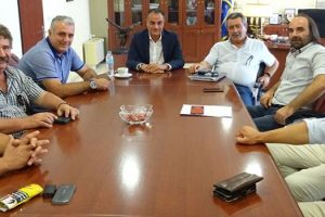 Λύση στο ζήτημα της ξύλευσης για την κάλυψη ατομικών αναγκών, μετά τη συνάντηση των εκπροσώπων των κατοίκων των Κοινοτήτων των Γρεβενών με τον Περιφερειάρχη Θ. Καρυπίδη