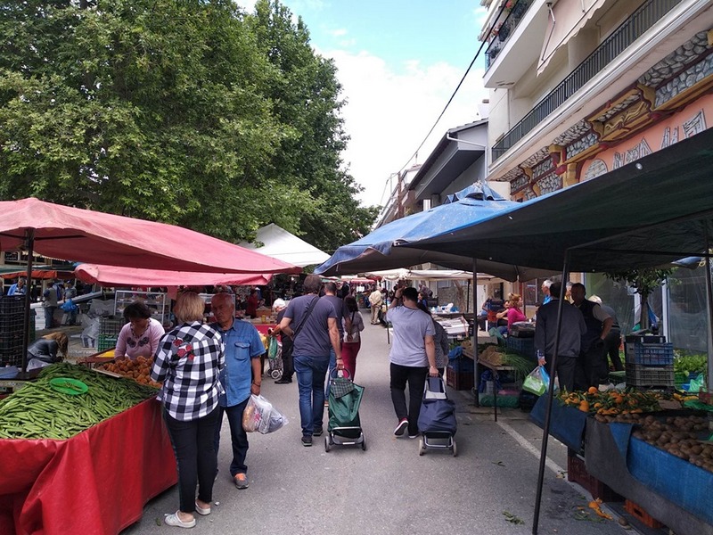 Εντείνονται οι έλεγχοι στις λαϊκές αγορές από μικτά κλιμάκια των αρμόδιων υπηρεσιών της Περιφέρειας Δυτικής Μακεδονίας. Στόχος η καλύτερη και εύρυθμη λειτουργία προς όφελος των πολιτών