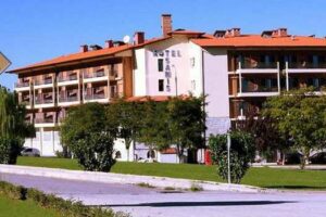 hotel tsamis kastoria