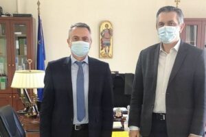 Να λειτουργήσει άμεσα το Πνευμονολογικό Τμήμα στο Μαμάτσειο Γ.Ν. Κοζάνης και το Ογκολογικό Τμήμα στο Μποδοσάκειο Γ.Ν. Πτολεμαΐδας, ζήτησε ο Περιφερειάρχης Δυτικής Μακεδονίας Γιώργος Κασαπίδης, από το Διοικητή της 3ης Υγειονομικής Περιφέρειας Ελλάδος Παναγιώτη Μπογιατζίδη