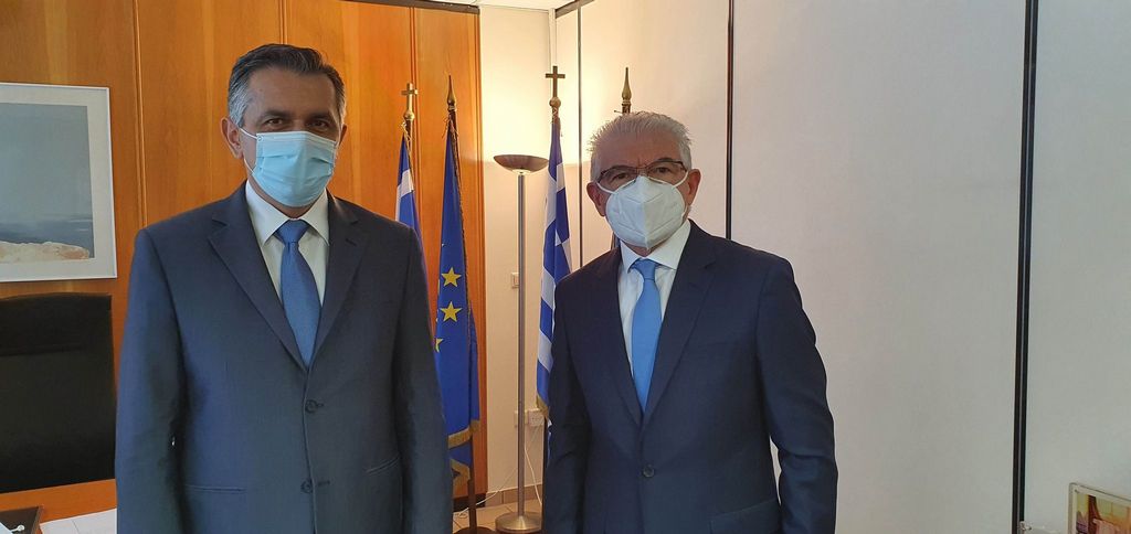 Ταυτόχρονα με τις καλλιέργειες οι οποίες εντάσσονται στον Κανονισμό του ΕΛ.Γ.Α. θα αποζημιωθούν και οι καλλιέργειες οι οποίες κατά την έλευση του παγετού δεν ήταν στο στάδιο της ανθοφορίας 3