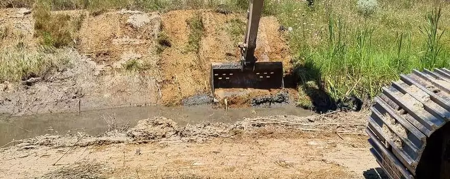 Κατασκευή άνω διαβάσεων στο ρέμα Καστανόδασος στο Δ.Δ. Εμπορίου