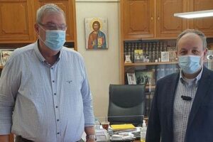 Συνάντηση εργασίας του Αντιπεριφερειάρχη Αγροτικής Ανάπτυξης Λάμπρου Χατζηζήση με τον Περιφερειάρχη Ηπείρου
