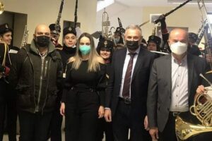 Τα κάλαντα της Πανδώρας στην Αντιπεριφερειάρχη ΠΕ Κοζάνης κα Κατερίνα Δαδαμόγια, στον Αντιπεριφερειάρχη Οικονομικών και Διοίκησης κο Μενέλαο Μακρυγιάννη και στον Εκτελεστικό Γραμματέα κο Γρηγόρη Γρηγοριάδη