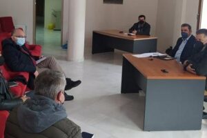 Συνάντηση στο χωριό Κοιλάδα του πρώην Δήμου Ελλησπόντου με θέμα την ίδρυση τοπικού ΤΟΕΒ και την αντιμετώπιση προβλημάτων του αρδευτικού δικτύου 4β