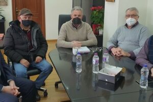Σήμερα, 02/01/2022, ο Αντιπεριφερειάρχης Οικονομικών και Διοίκησης, κ. Μακρυγιάννης Μενέλαος, συναντήθηκε με τις διοικήσεις του Αστικού ΚΤΕΛ Κοζάνης και του Υπεραστικού ΚΤΕΛ Ν. Κοζάνης