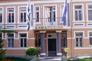 Προμήθεια φωτιστικών κεφαλών LED προς αντικατάσταση των φωτιστικών, στο δίκτυο ηλεκτροδότησης και ηλεκτροφωτισμός του Δημαρχιακού Μεγάρου Φλώρινας, με φωτισμό LED εντός περιοχής ΒΑΑ