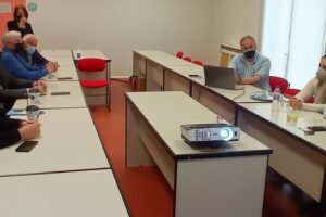 Επίσκεψη του Περιφερειάρχη Δυτικής Μακεδονίας Γιώργου Κασαπίδη στον Αναγκαστικό Συνεταιρισμό Κρόκου (b)