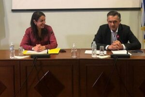 Συνάντηση Περιφερειάρχη Δυτικής Μακεδονίας Γιώργου Κασαπίδη με την Υφυπουργό Εργασίας και Κοινωνικών Υποθέσεων αρμόδια σε θέματα Πρόνοιας και Κοινωνικής Αλληλεγγύης Δόμνα Μιχαηλίδου 1b