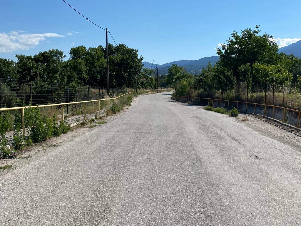 Υπογραφή σύμβασης για την εκτέλεση του έργου: «Συντήρηση οδοποιίας Σέρβια-Λάβα-Πλατανόρευμα» από τον Περιφερειάρχη Δυτικής Μακεδονίας Γεώργιο Κασαπίδη 1
