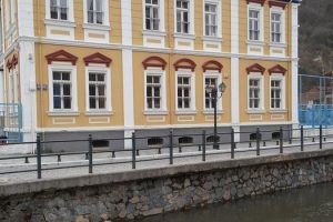 Χρηματοδότηση δράσεων γλυπτικής και ψηφιακών προβολών σε κτίρια της πόλης της Φλώρινας, προϋπολογισμού 75.000 ευρώ, από το Επιχειρησιακό Πρόγραμμα Δυτικής Μακεδονίας τού ΕΣΠΑ 2014-2020