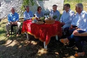 Επίσκεψη του Περιφερειάρχη Δυτικής Μακεδονίας Γιώργου Κασαπίδη στην Τοπική Κοινότητα Πετρών του Δήμου Αμυνταίου και υπογραφή ένταξης μελέτης «Ανάπλαση Μονοπατιού κατά μήκος του καναλιού Τ/Κ Πετρών από Πηγές έως Μύλο Χαντζηκωνσταντίνου»