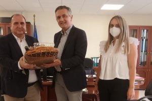 Τον Περιφερειάρχη Δυτικής Μακεδονίας Γιώργο Κασαπίδη επισκέφθηκε ο  Αντιπρόεδρος του ΕΚΑΒ Παναγιώτης  Κουτσουμπέλης 3b