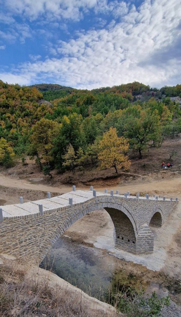 Ολοκληρώθηκαν οι εργασίες αποκατάστασης του πετρογέφυρου Σβόλιανης Αγίας Σωτήρας του Δήμου Βοΐου από την Π.Ε. Κοζάνης 2