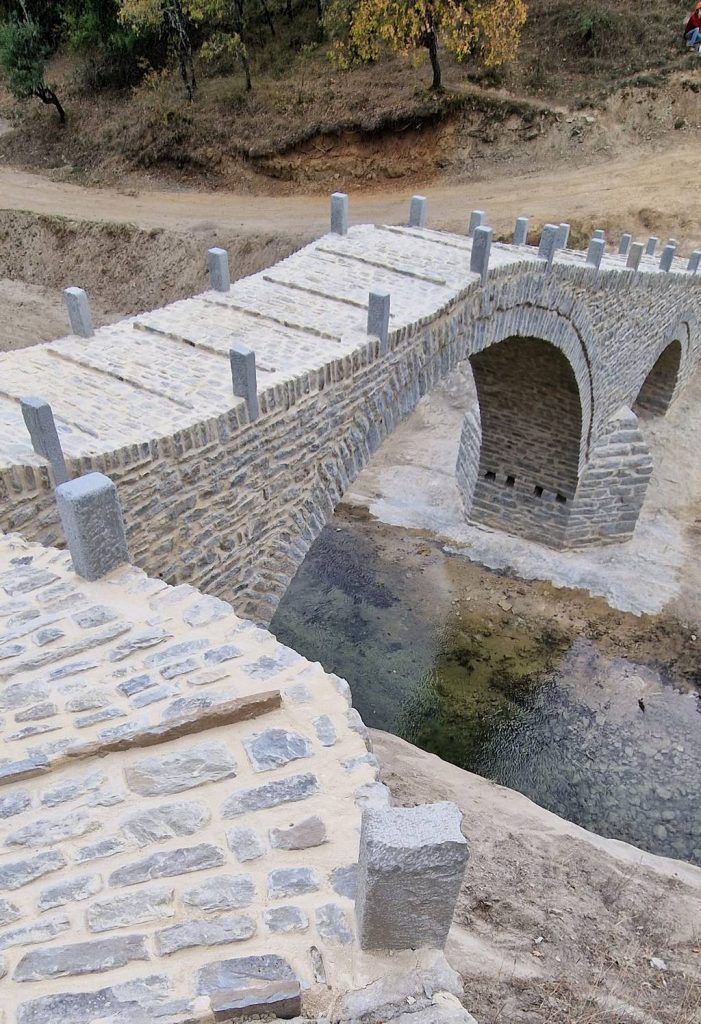 Ολοκληρώθηκαν οι εργασίες αποκατάστασης του πετρογέφυρου Σβόλιανης Αγίας Σωτήρας του Δήμου Βοΐου από την Π.Ε. Κοζάνης 4