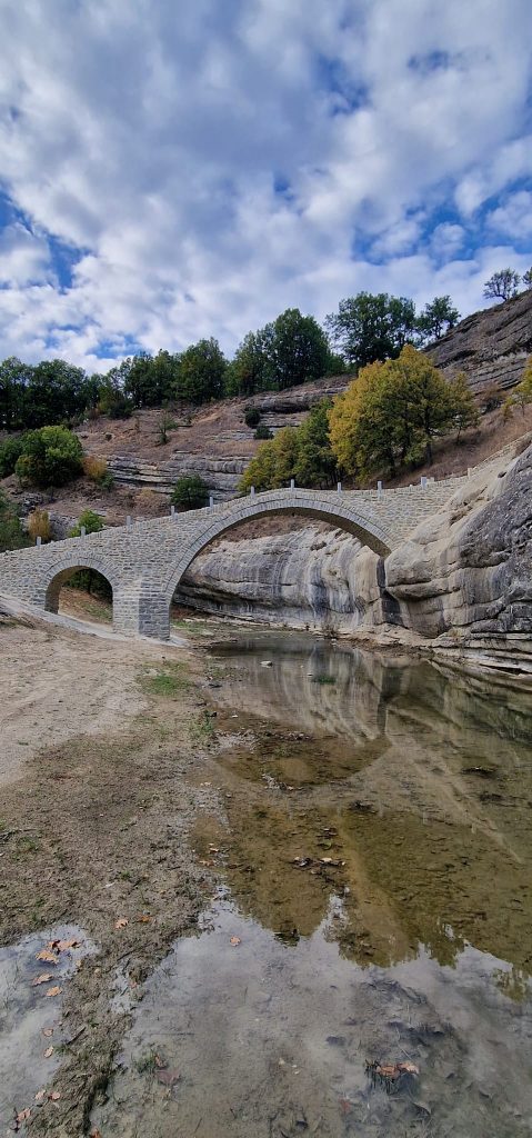 Ολοκληρώθηκαν οι εργασίες αποκατάστασης του πετρογέφυρου Σβόλιανης Αγίας Σωτήρας του Δήμου Βοΐου από την Π.Ε. Κοζάνης 7
