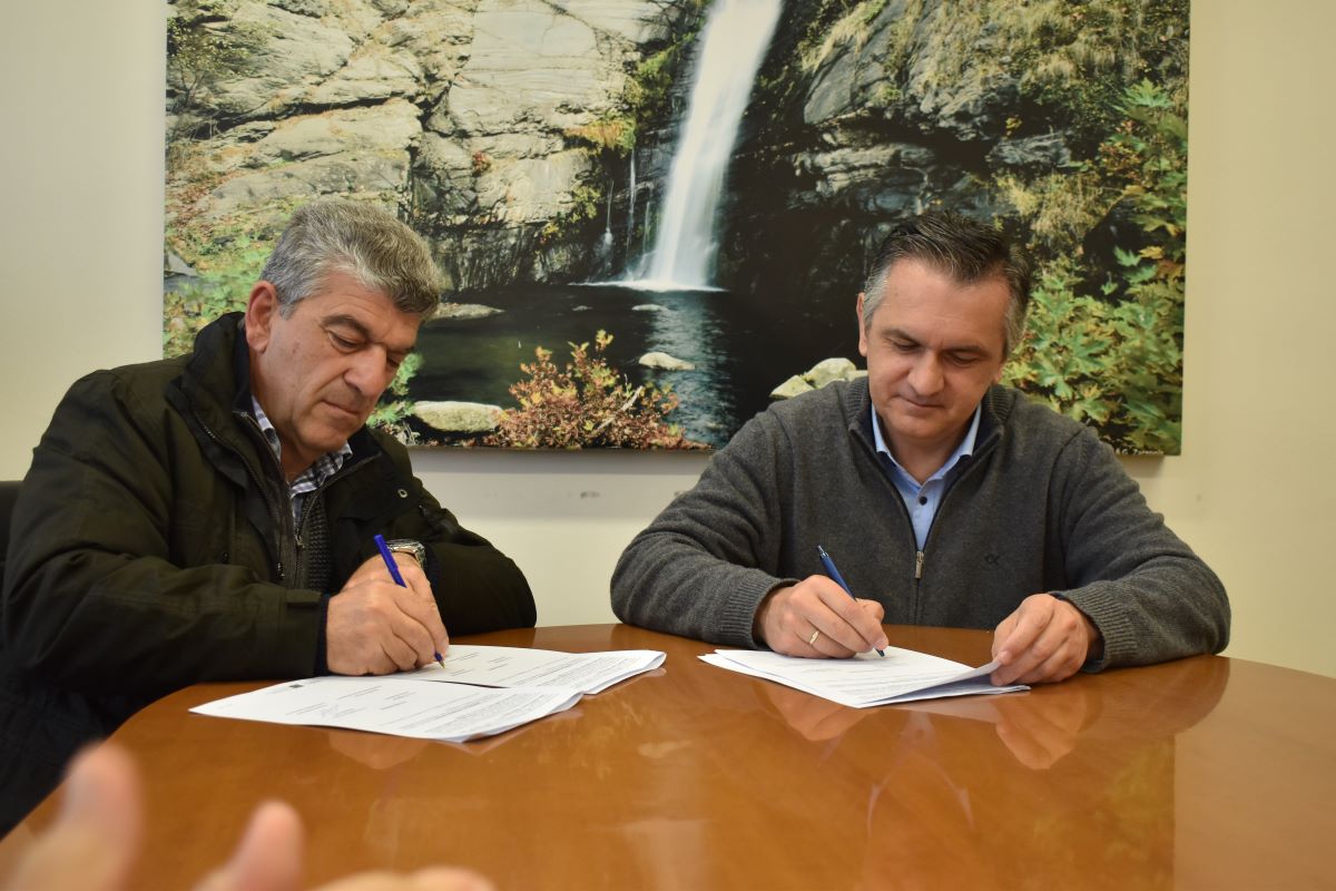 Υπογράφηκε η σύμβαση «Βελτίωση κόμβων Γρεβενών, Καστοριάς, Φλώρινας και Κοζάνης Περιφέρειας Δυτικής Μακεδονίας» από τον Γ. Κασαπίδη -1-