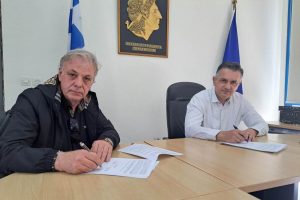 Υπογράφηκε η σύμβαση «Βελτίωση οδικής ασφάλειας Π.Ε. Κοζάνης» από τον Γ. Κασαπίδη προϋπολογισμού 9.500.000 ευρώ 2 Υπογράφηκε η σύμβαση «Βελτίωση οδικής ασφάλειας Π.Ε. Κοζάνης» από τον Γ. Κασαπίδη