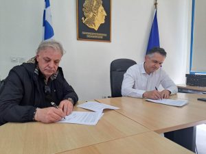 Υπογράφηκε η σύμβαση «Βελτίωση οδικής ασφάλειας Π.Ε. Κοζάνης» από τον Γ. Κασαπίδη προϋπολογισμού 9.500.000 ευρώ 3 Υπογράφηκε η σύμβαση «Βελτίωση οδικής ασφάλειας Π.Ε. Κοζάνης» από τον Γ. Κασαπίδη