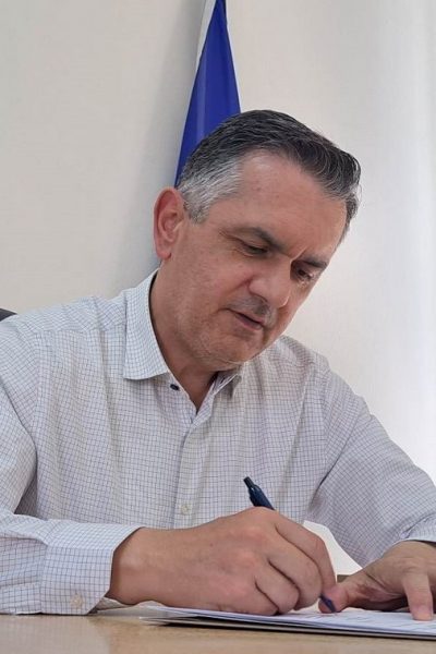 Υπογράφηκε η σύμβαση «Βελτίωση οδικής ασφάλειας Π.Ε. Κοζάνης» από τον Γ. Κασαπίδη