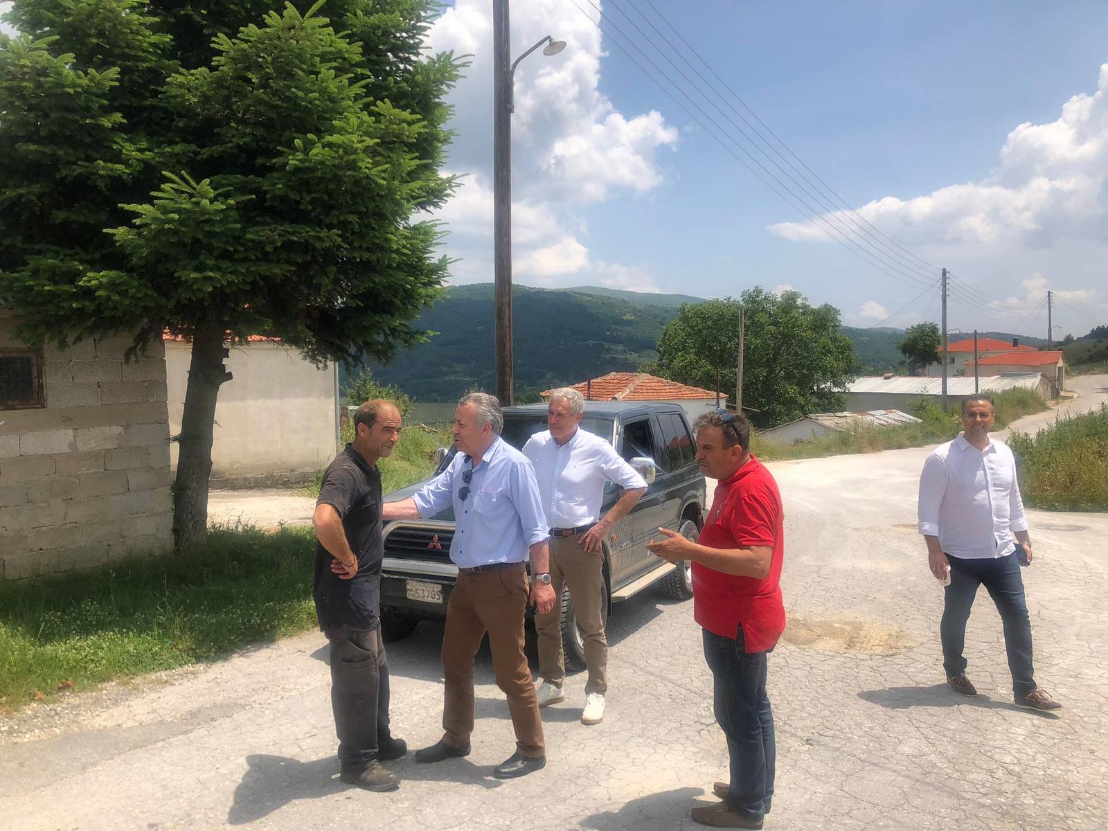 Έργα στο Δήμο Σερβίων που υλοποιούνται από το Επιχειρησιακό Πρόγραμμα Δυτικής Μακεδονίας 2014-2020 επισκέφθηκαν οι Αντιπεριφερειάρχες Μ. Μακρυγιάννης και Γ. Βαβλιάρας