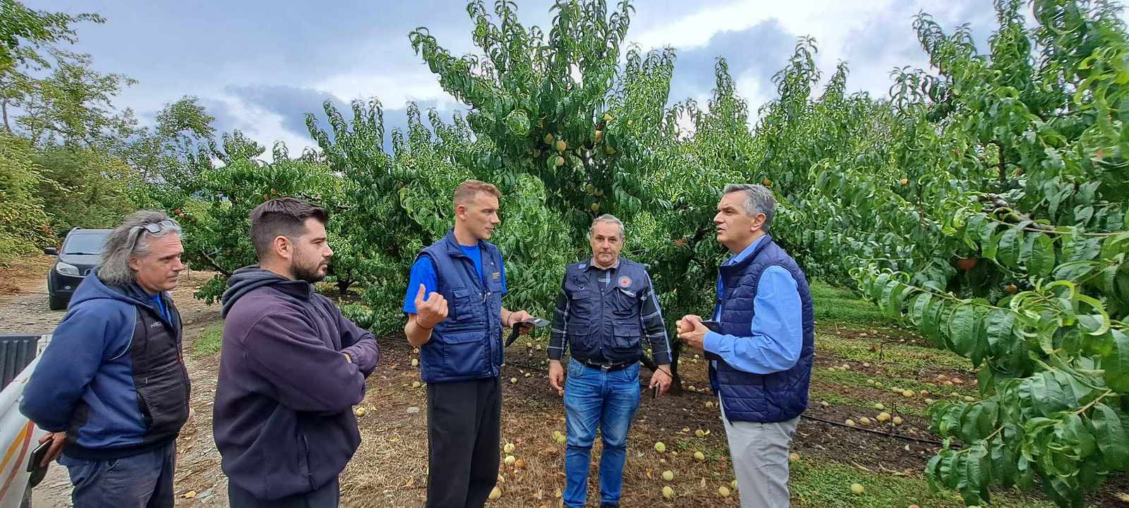 Στο Βελβεντό ο Περιφερειάρχης Δ. Μακεδονίας Γ. Κασαπίδης - Στήριξη στους παραγωγούς των οποίων οι καλλιέργειες επλήγησαν από την κακοκαιρία
