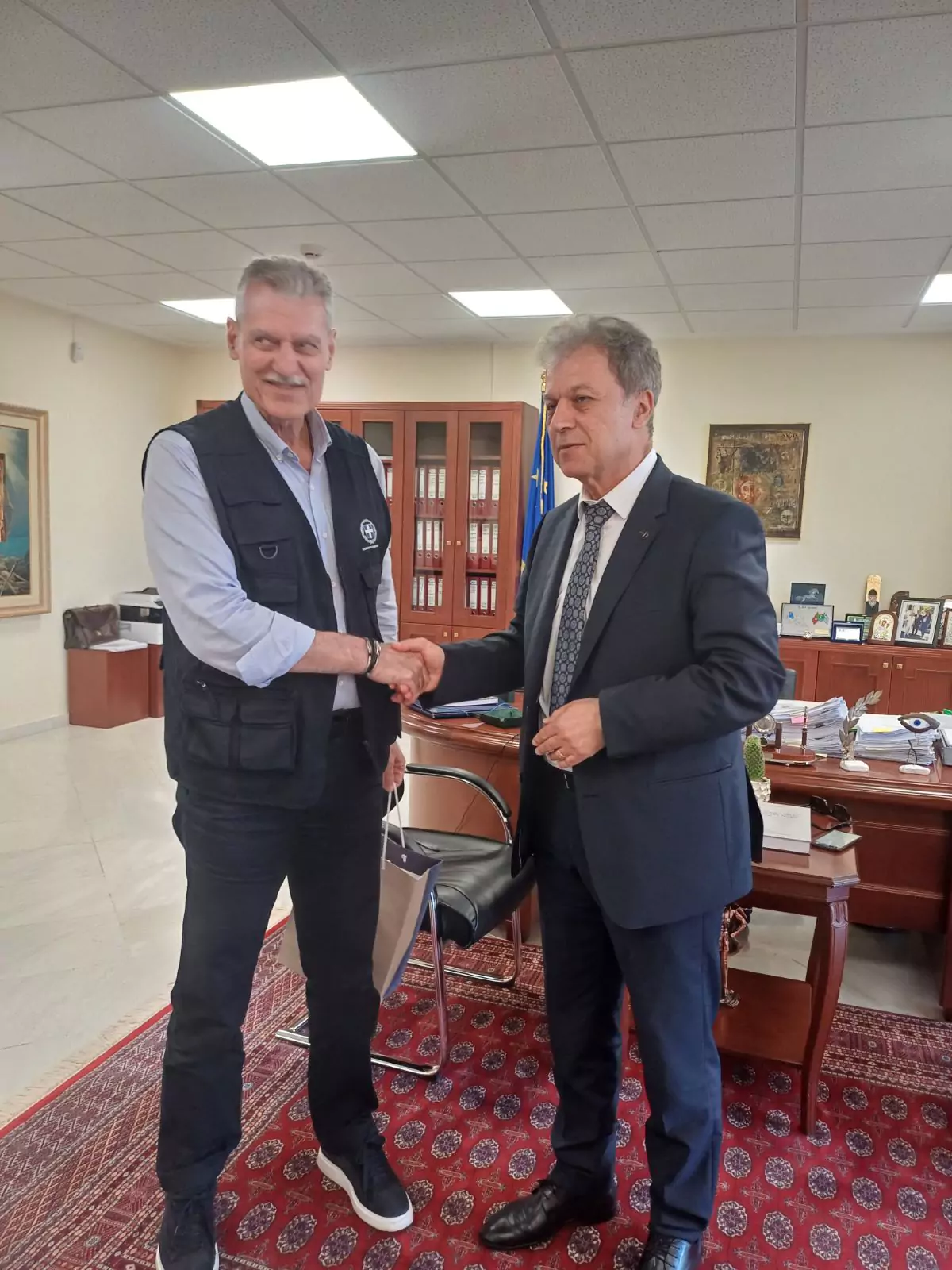 Ο Περιφερειάρχης Δυτικής Μακεδονίας με τον υφυπουργό Κλιματικής Κρίσης και Πολιτικής Προστασίας Ευάγγελο Τουρνά για τον συντονισμό και την ενημέρωση των φορέων ενόψει της αντιπυρικής περιόδου 2 Ο Περιφερειάρχης Δυτικής Μακεδονίας με τον υφυπουργό Κλιματικής Κρίσης και Πολιτικής Προστασίας Ευάγγελο Τουρνά για τον συντονισμό και την ενημέρωση των φορέων ενόψει της αντιπυρικής περιόδου
