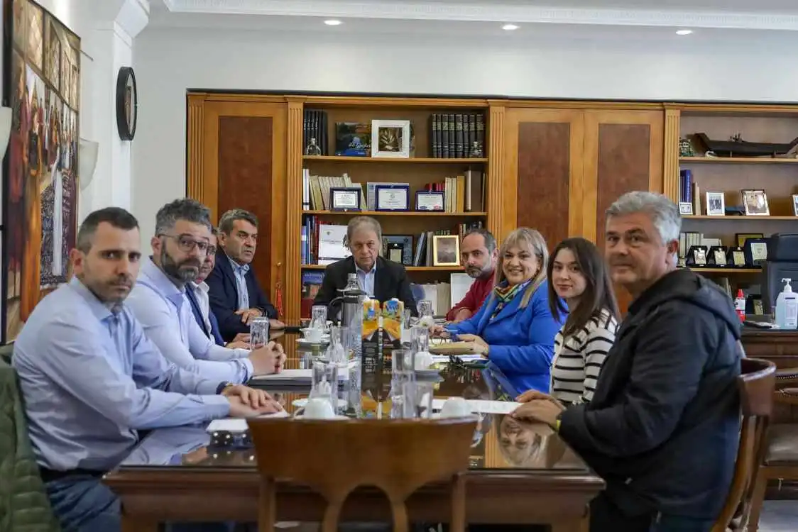 Επίσκεψη του Περιφερειάρχη στην Π.Ε. Καστοριάς – Συνάντηση με την Ένωση Ξενοδόχων για την Τουριστική Ανάπτυξη της περιοχής