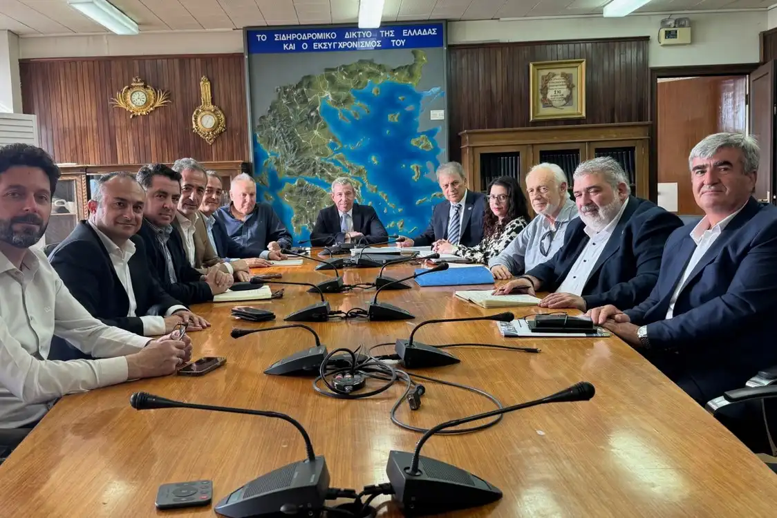 Συνάντηση με τη Διοίκηση του ΟΣΕ για τον εκσυγχρονισμό και τον σχεδιασμό των σιδηροδρομικών δικτύων