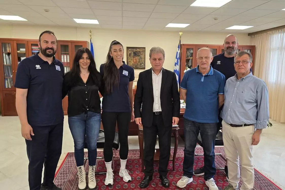 Η επίσκεψη της γυναικείας Εθνικής ομάδας βόλεϊ στον Περιφερειάρχη Δυτικής Μακεδονίας