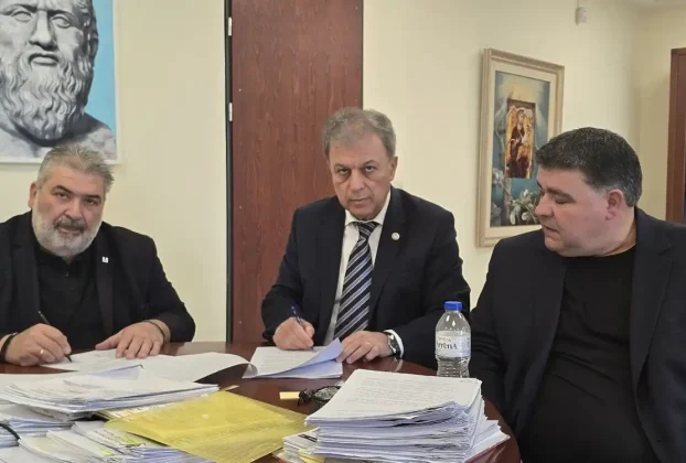 Υπεγράφη η Προγραμματική Σύμβαση για τη συντήρηση της οδού διασύνδεσης της Επαρχιακής Οδού Δυτικής Εορδαίας με τη Δευτερεύουσα Επαρχιακή Οδό Πτολεμαΐδας- Αναρράχης