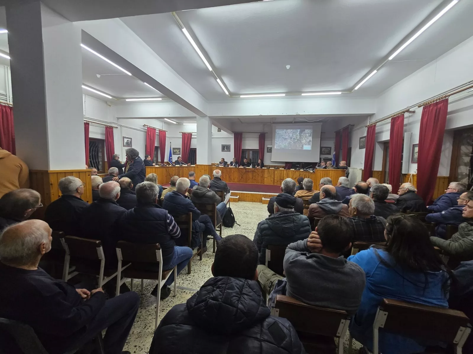 Συνάντηση του Περιφερειάρχη με τους κατοίκους για την οδική σύνδεση Αγιόφυλλου-Δεσκάτης #4