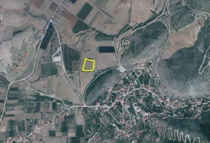 Διακήρυξη δημοπρασίας για την παραχώρηση κατά χρήση ακινήτου συνολικής έκτασης 7.304,38 τμ στο αγρόκτημα «Μεσόβουνο» Δήμου Εορδαίας