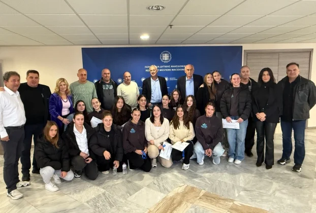 Η περιφέρεια τίμησε τις αθλήτριες του βόλει του 2ου ΓΕΛ