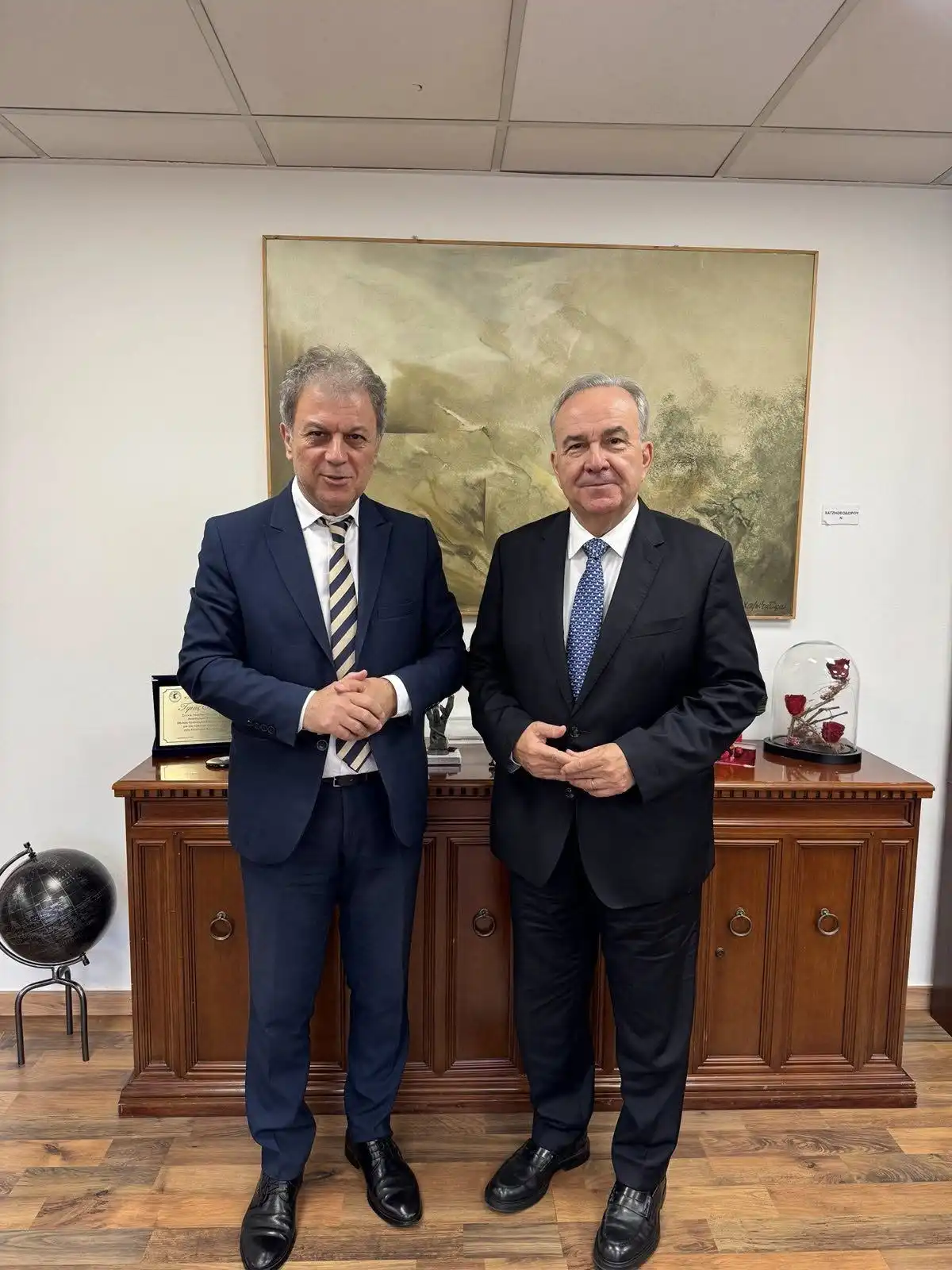 Συνάντηση του Περιφερειάρχη Γιώργου Αμανατίδη με τον Αναπληρωτή Υπουργό Εθνικής Οικονομίας και Οικονομικών κ. Νίκο Παπαθανάση