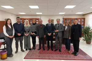 Συνάντηση εργασίας του Περιφερειάρχη με τον Δήμαρχο και τον Γενικό Πρόξενο της Ελλάδας στην Κορυτσά