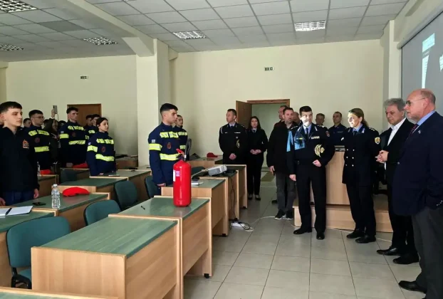 Στη Σχολή Πυροσβεστών Πτολεμαΐδας ο Γ.Γ. Πολιτικής Προστασίας με τον Περιφερειάρχη Δυτικής Μακεδονίας