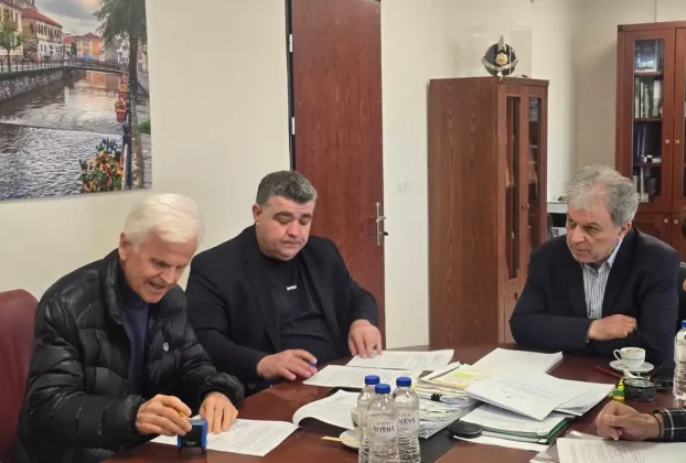 Υπογραφή Σύμβασης για το έργο: «Εξειδικευμένες Εργασίες Δεκαετούς Συντήρησης & Αποκατάστασης Ζημιών Λιμναίων Υποδομών Πολυφύτου»