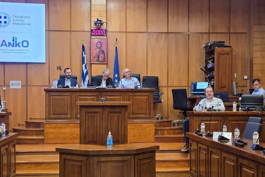 Ευρεία συνάντηση εργασίας για την πορεία των επενδύσεων στο πλαίσιο της Δίκαιης Αναπτυξιακής Μετάβασης και την ενίσχυση της συνεργασίας με την Περιφέρεια