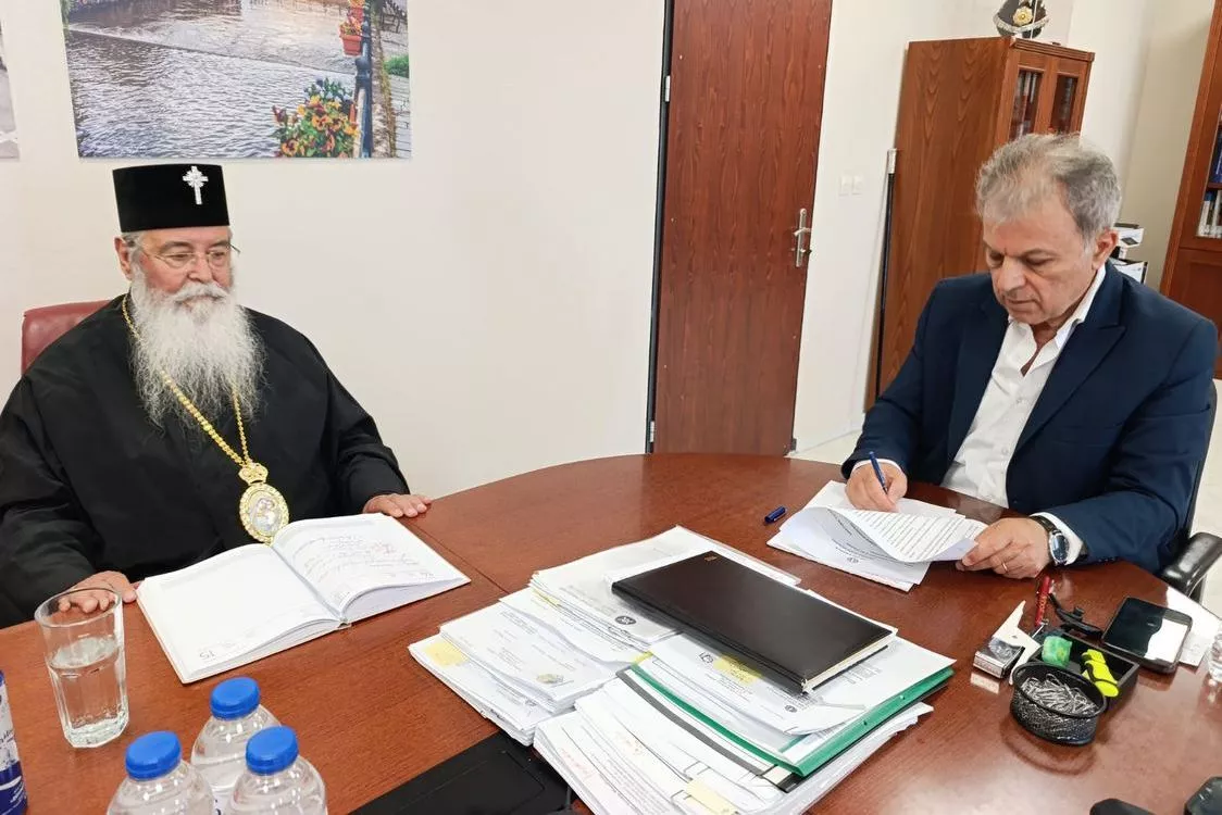 Ξεκινά η Αποκατάσταση των όψεων του Ιερού Καθεδρικού Ναού Αγίας Κυριακής Σερβίων (Αρχική)