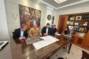 Υπογραφή Σύμβασης για την Αίθουσα πολλαπλών χρήσεων της Π.Ε. Καστοριάς, προϋπ. 1.200.000 €