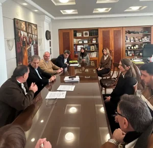 Υπογραφή Σύμβασης για την Αίθουσα πολλαπλών χρήσεων της Π.Ε. Καστοριάς, προϋπ. 1.200.000 €