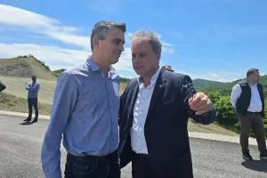 Ο Περιφερειάρχης Δυτικής Μακεδονίας, ο Υπουργός Υποδομών  Μεταφορών και ο Υφυπουργός ΥΜΕ στον Ε65