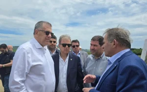 Ο Περιφερειάρχης Δυτικής Μακεδονίας, ο Υπουργός Υποδομών  Μεταφορών και ο Υφυπουργός ΥΜΕ στον Ε65