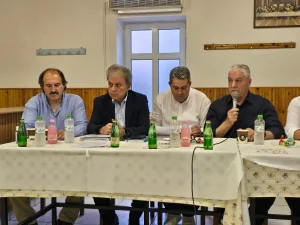 Συνάντηση του Περιφερειάρχη με τους δικαιούχους των 188 στρεμμάτων της Κοινότητας Αναργύρων